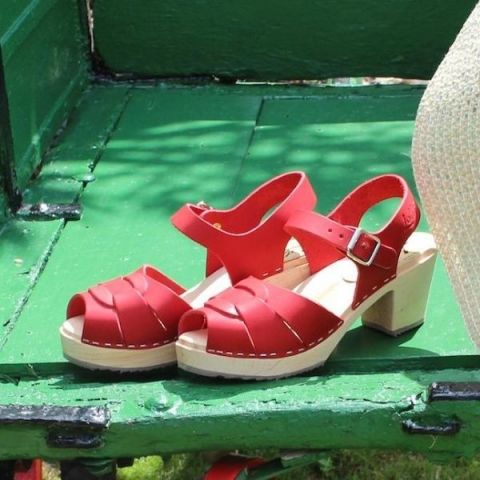 Peep Toe Clogs in Red Leather