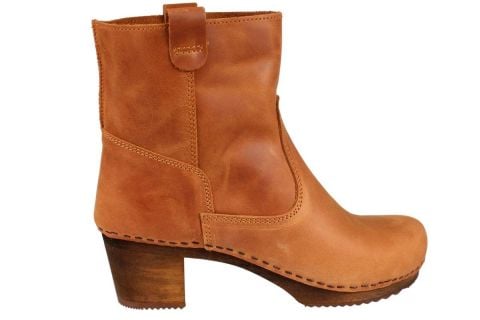 Anna Clog Boots in brown leather with wooden clogs base by Lotta from Stockholm