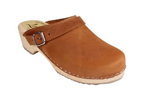 Classic brown oiled nubuck with strap