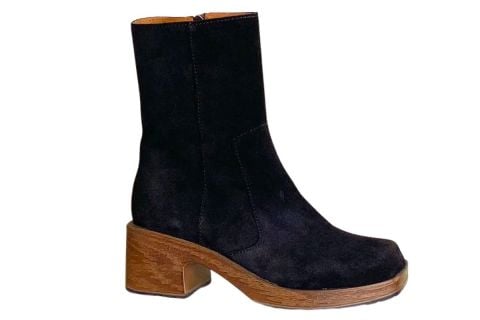 Calou Ines Boot in Black Nubuck
