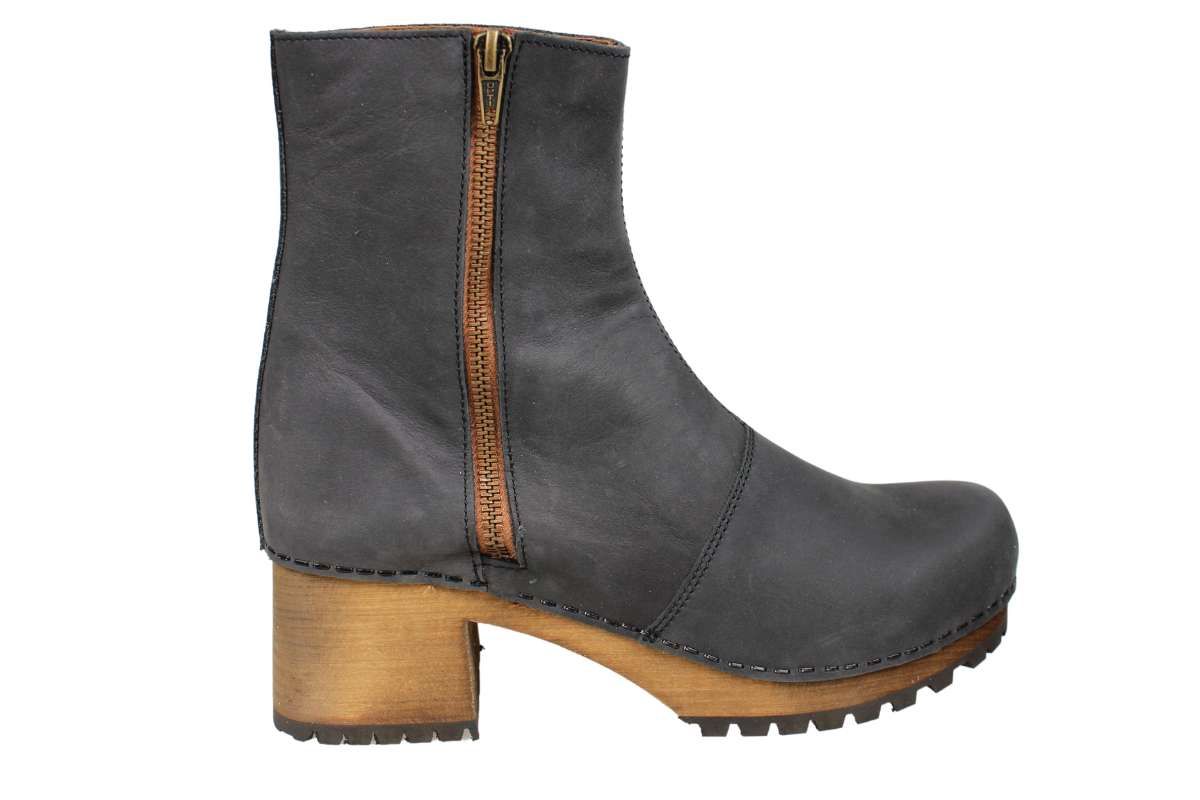 Lotta's Britt clogs boots in charcoal leather on wooden clogs base by Lotta from Stockholm