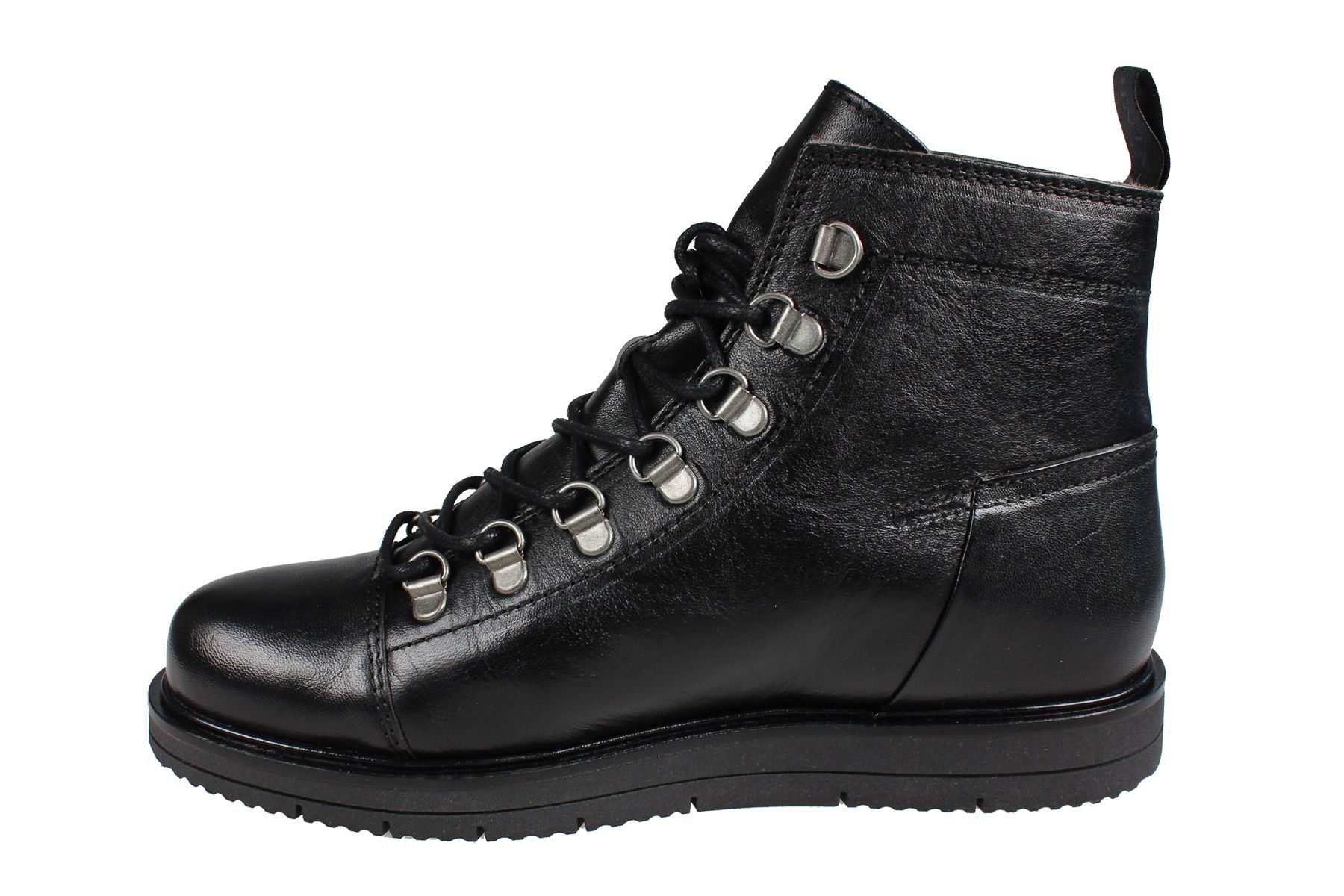 Ten Points Carina Lace-Up in Black