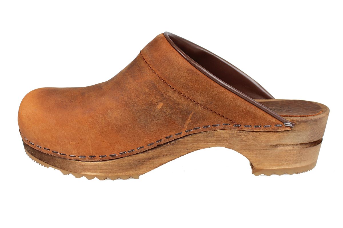 Sanita Chrissy Clogs in Chestnut Oiled Leather Seconds