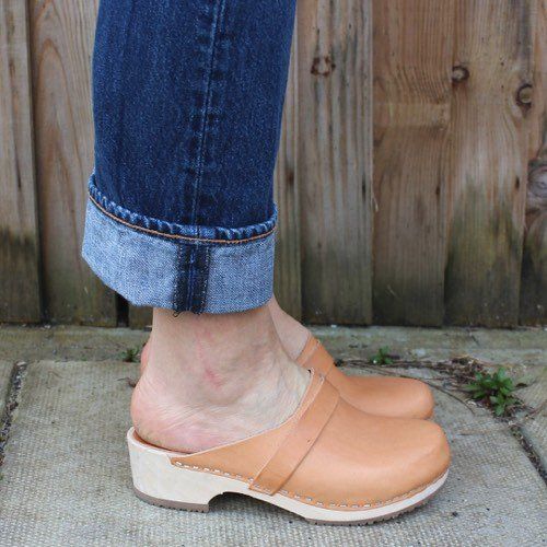 Elsa Classic Clogs in Natural Leather