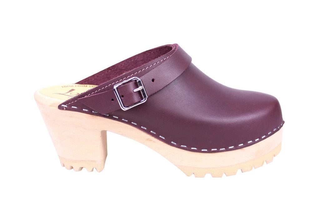 Lotta From Stockholm High Clog with Tractor Sole and moveable strap in aubergine leather side 3