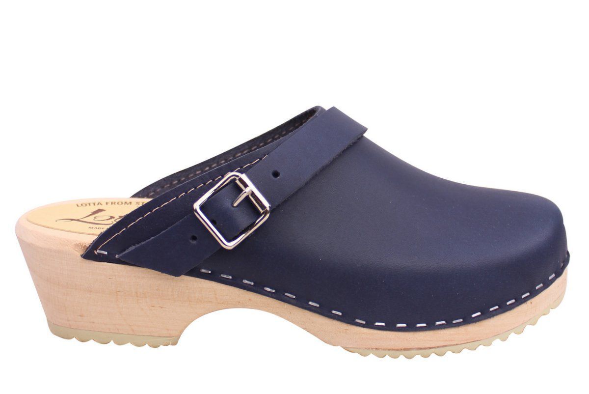 Classic navy clogs with strap