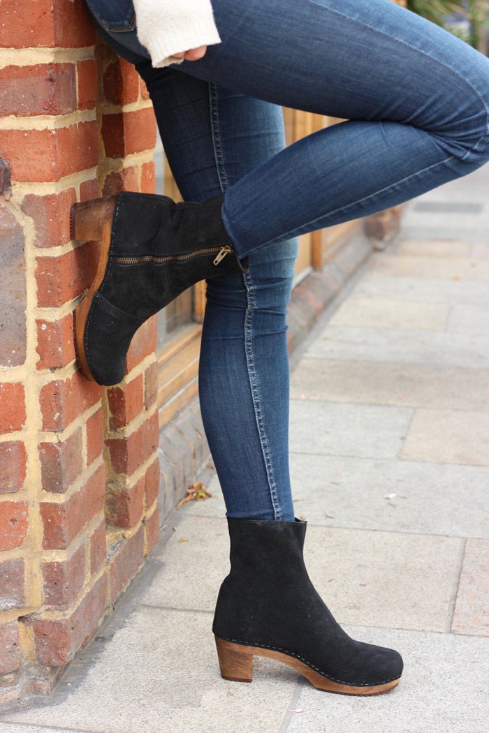 Lotta's Emma Clog Boots in Black