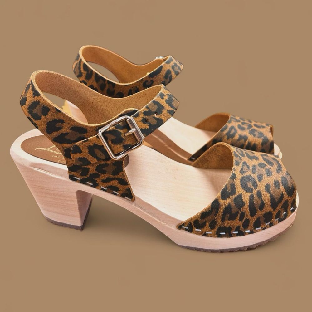 Womens High Heels open toe clogs in leopard print leather on a natural wooden clogs base by Lotta from Stockholm