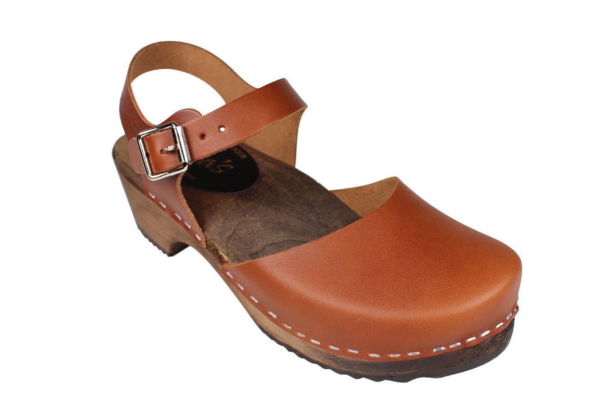 Low Wood Cinnamon Clogs on Brown Base Seconds