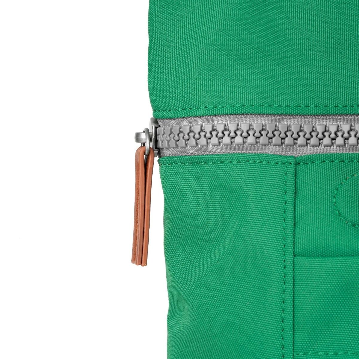 Roka Finchley A Medium Vegan Bag in Mountain Green zip detail