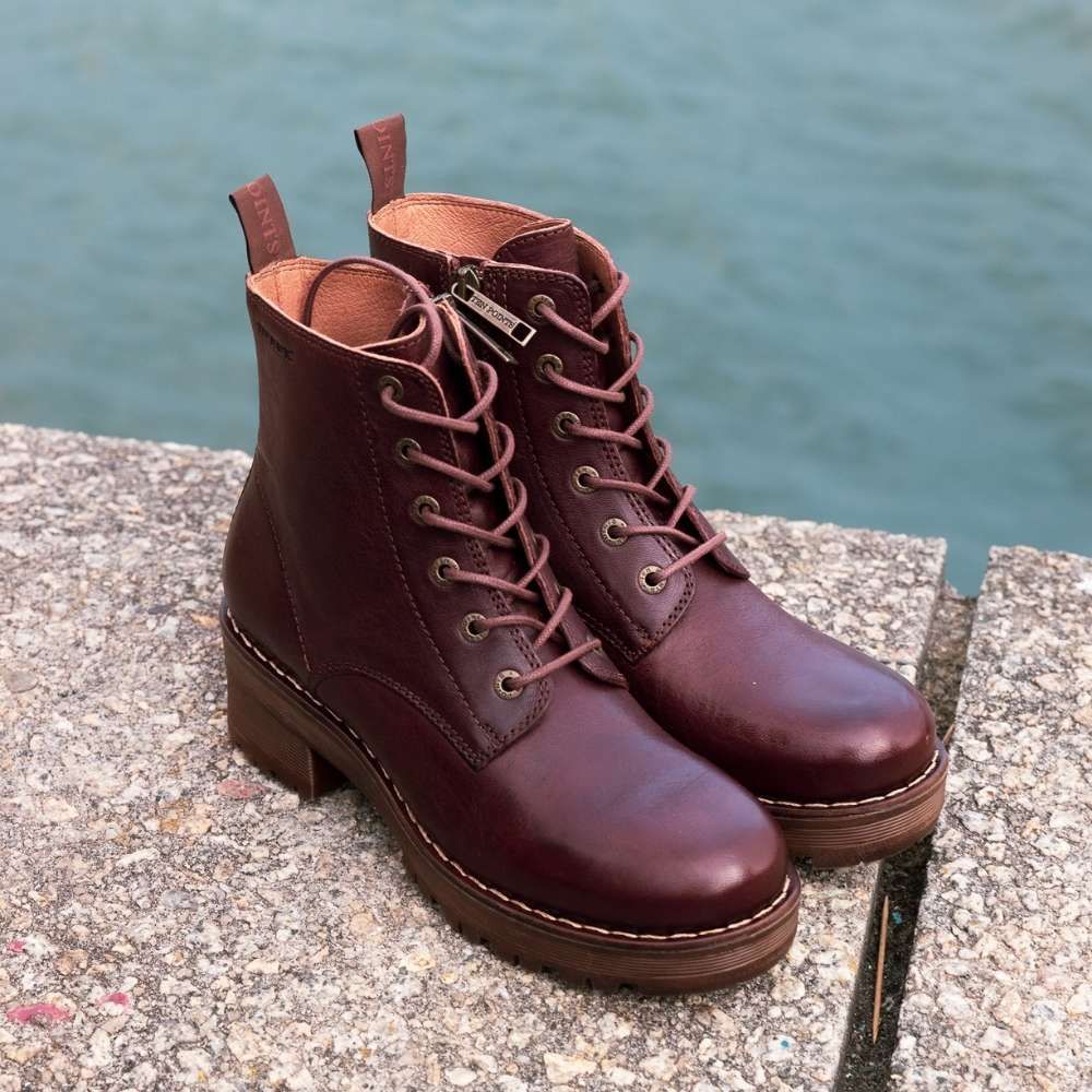 Ten Points Clarisse Lace-up Chelsea Boot in Chocolate