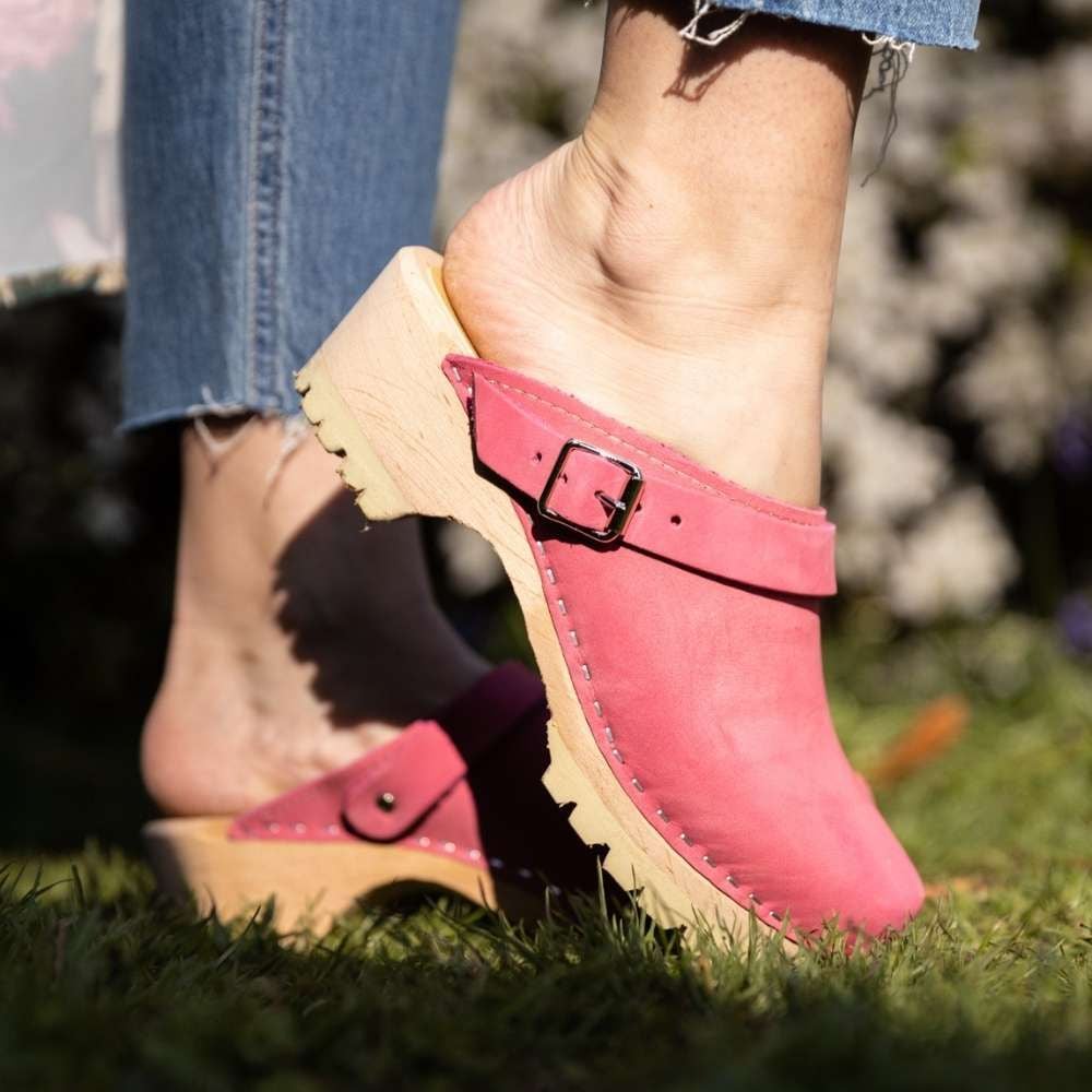 Classic Tractor Sole Clogs Pink Oiled Nubuck 