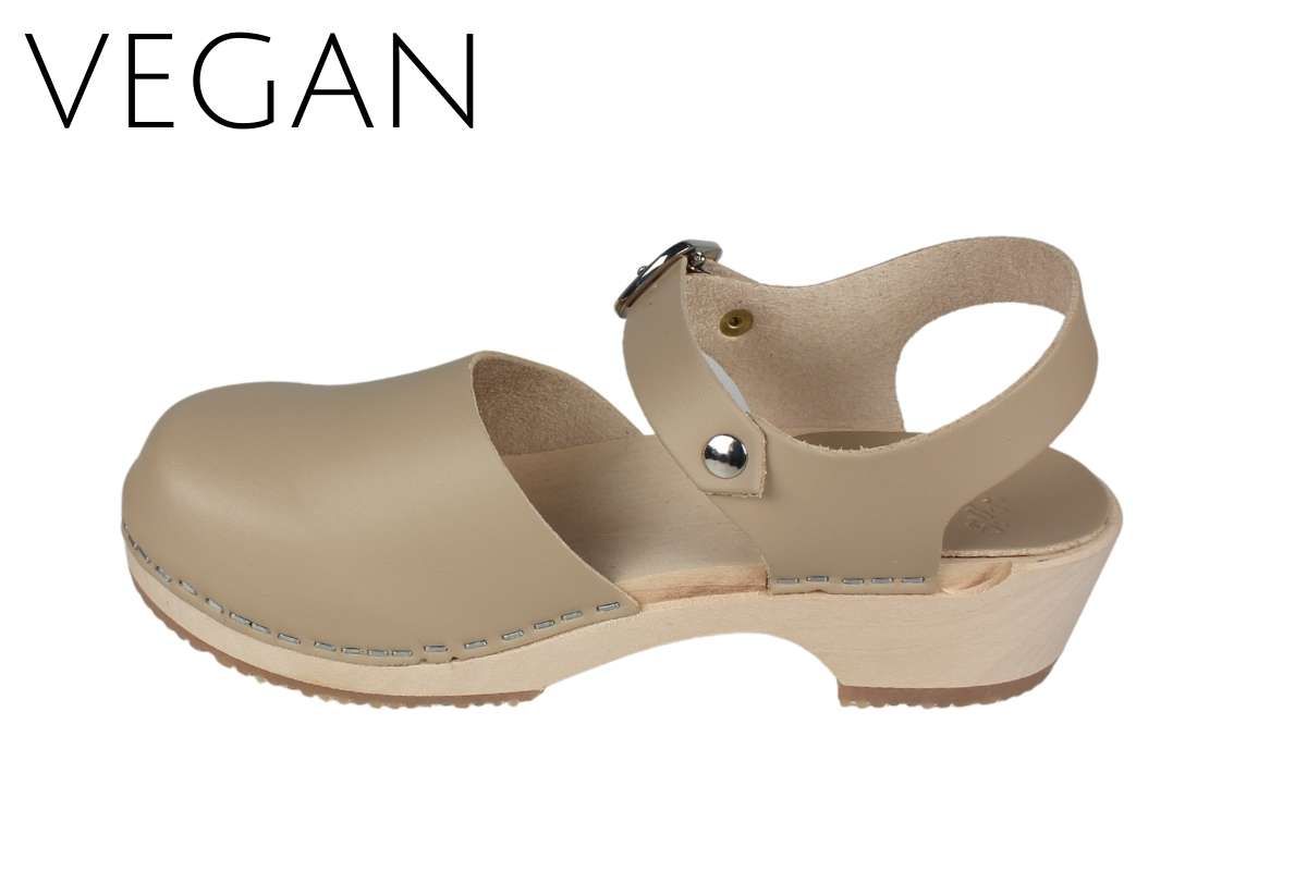 Vegan clogs womens in latte coloured vegan PU microfiber synthetic leather by Lotta from Stockholm
