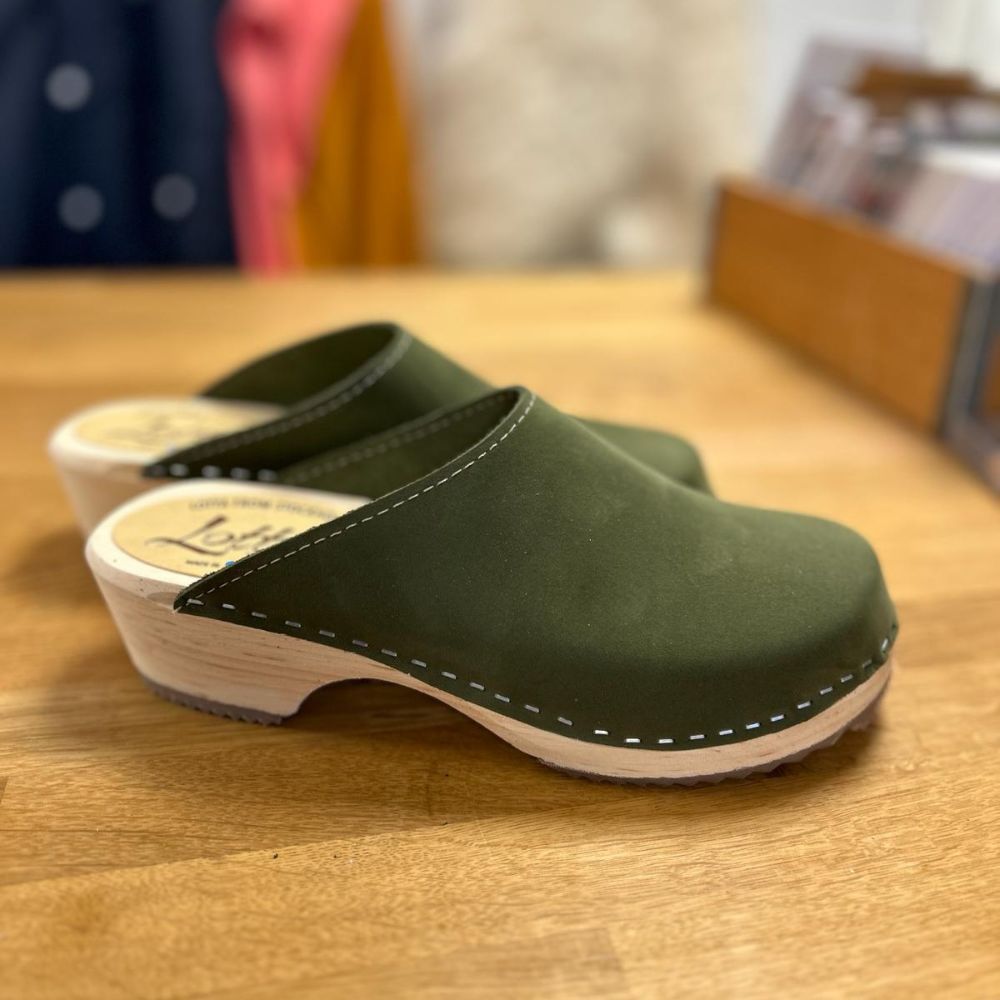 Womens clogs mules in Green oiled nubuck Leather on a natural wooden clogs base by Lotta from Stockholm